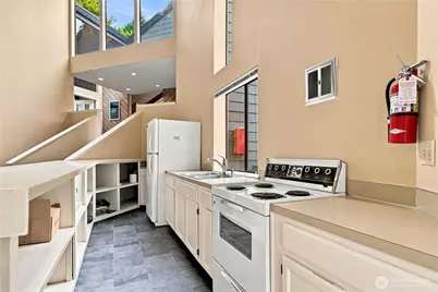 3501 108th Place NE #1, Bellevue, WA 98004 - Photo 31