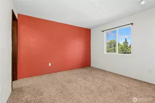 9255 Greenwood Ave N, Seattle, WA 98103 - Photo 21