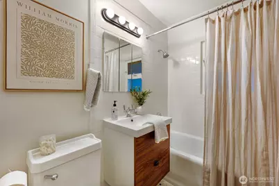 214 16th Avenue E #102, Seattle, WA 98112 - Photo 21