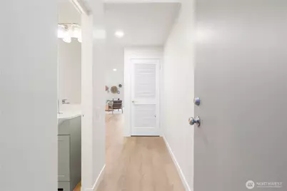 6439 139th Avenue NE #19, Redmond, WA 98052 - Photo 3