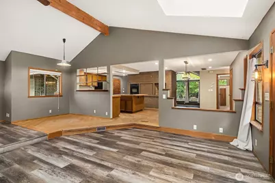 21805 SE 4th Street, Sammamish, WA 98074 - Photo 11