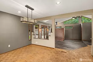 21805 SE 4th St, Sammamish, WA 98074 - Photo 9