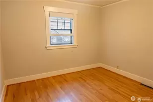 6910 37th Ave SW, Seattle, WA 98126 - Photo 19