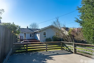 6910 37th Avenue SW, Seattle, WA 98126 - Photo 27