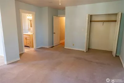 6910 37th Avenue SW, Seattle, WA 98126 - Photo 23