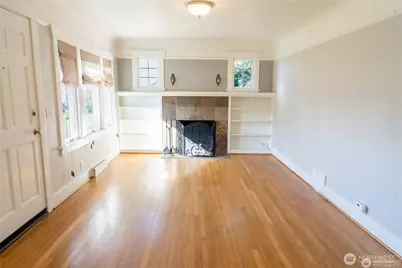 6910 37th Avenue SW, Seattle, WA 98126 - Photo 9