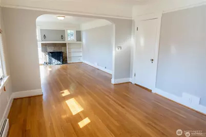 6910 37th Avenue SW, Seattle, WA 98126 - Photo 11