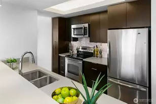 1301 Spring St, Seattle, WA 98104 - Photo 9