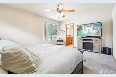 21622 SE 297th Street, Kent, WA 98042 - Photo 21