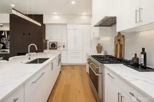 298 118th Ave SE, Bellevue, WA 98005 - Photo 5