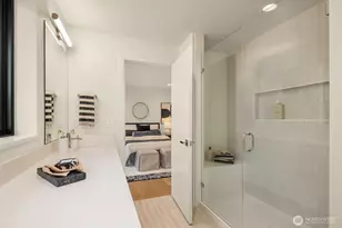 298 118th Ave SE, Bellevue, WA 98005 - Photo 19