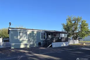 900 N Grape Dr, Moses Lake, WA 98837 - Photo 1
