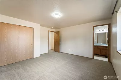 1102 Scarlet Oaks Drive SE, Olympia, WA 98503 - Photo 13