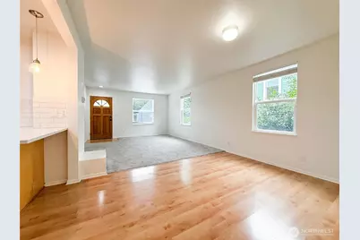 5521 Brooklyn Avenue NE, Seattle, WA 98105 - Photo 5