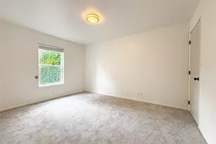 5521 Brooklyn Ave NE, Seattle, WA 98105 - Photo 11