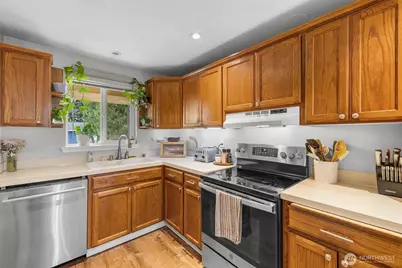 205 Montana Street N, Rainier, WA 98576 - Photo 3