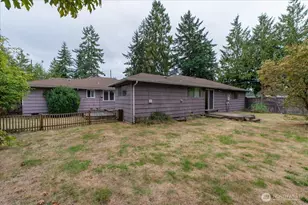 13111 Ashworth Ave N, Seattle, WA 98133 - Photo 23