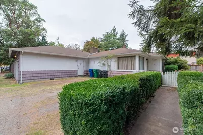 13111 Ashworth Avenue N, Seattle, WA 98133 - Photo 29
