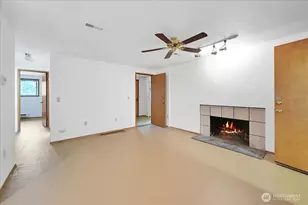 13111 Ashworth Ave N, Seattle, WA 98133 - Photo 15