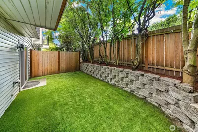 1313 N 95th Street, Seattle, WA 98103 - Photo 17