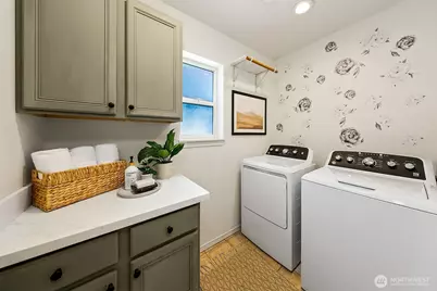 1313 N 95th Street, Seattle, WA 98103 - Photo 13