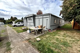 196 Jacobson Rd, Cathlamet, WA 98612 - Photo 3