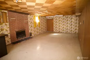 16333 Densmore Ave N, Shoreline, WA 98133 - Photo 17