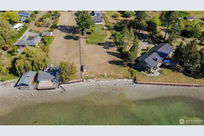 25815 Stuckey Avenue SW, Vashon, WA 98070 - Photo 37