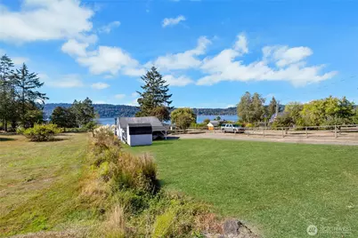 25815 Stuckey Avenue SW, Vashon, WA 98070 - Photo 33