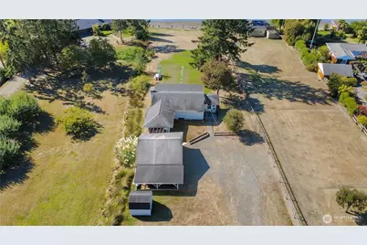 25815 Stuckey Avenue SW, Vashon, WA 98070 - Photo 35