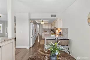 633 Main St, Edmonds, WA 98020 - Photo 15