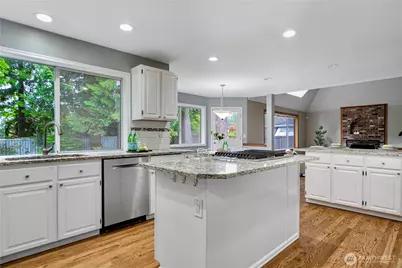 2110 216th Place NE, Sammamish, WA 98074 - Photo 11