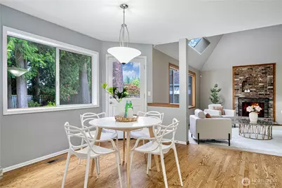 2110 216th Place NE, Sammamish, WA 98074 - Photo 13