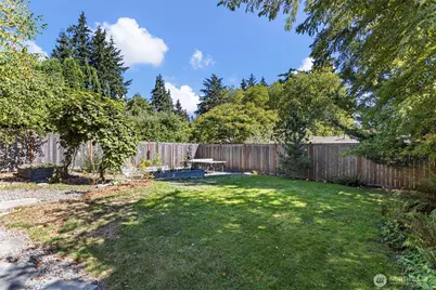 15520 Burke Avenue N, Shoreline, WA 98133 - Photo 27
