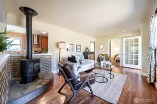 909 SW Langston Rd, Renton, WA 98057 - Photo 5