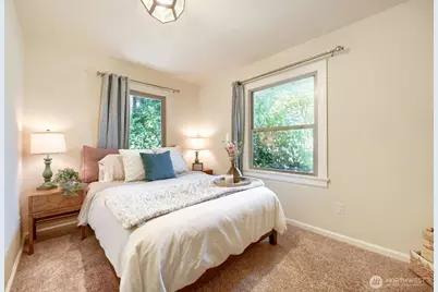 909 SW Langston Road, Renton, WA 98057 - Photo 11