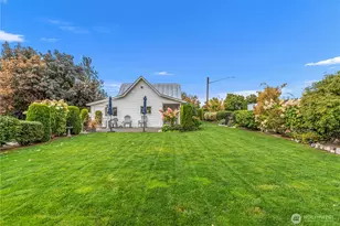 122 E Allen Ave, Chelan, WA 98816 - Photo 27