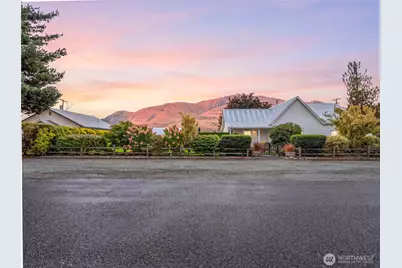 122 E Allen Avenue, Chelan, WA 98816 - Photo 35