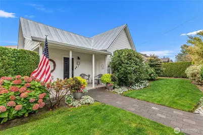 122 E Allen Avenue, Chelan, WA 98816 - Photo 1
