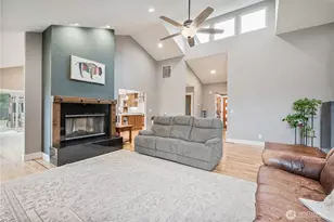 204 Vogel Rd, Castle Rock, WA 98611 - Photo 5