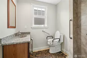 3438 10th Ave W, Seattle, WA 98119 - Photo 13