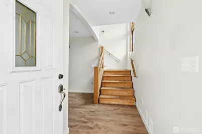 3438 10th Avenue W, Seattle, WA 98119 - Photo 3
