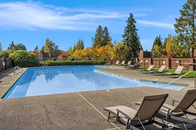 11006 NE 68th Street #811, Kirkland, WA 98033 - Photo 15