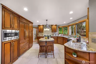 21608 NE 24th St, Sammamish, WA 98074 - Photo 11