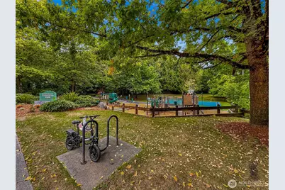 21608 NE 24th Street, Sammamish, WA 98074 - Photo 39