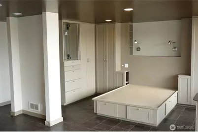 2040 43rd Avenue E #415, Seattle, WA 98112 - Photo 9