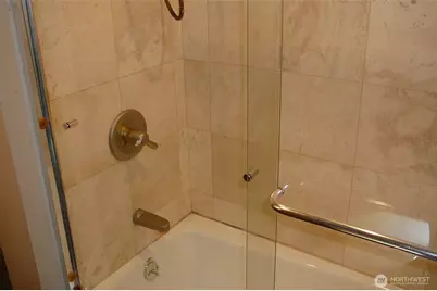 2040 43rd Avenue E #415, Seattle, WA 98112 - Photo 15