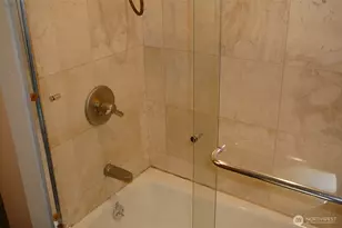 2040 43rd Ave E, Seattle, WA 98112 - Photo 15