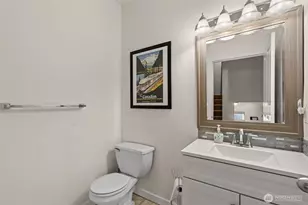 9700 Ravenna Ave NE, Seattle, WA 98115 - Photo 11