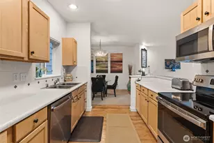 9700 Ravenna Ave NE, Seattle, WA 98115 - Photo 7